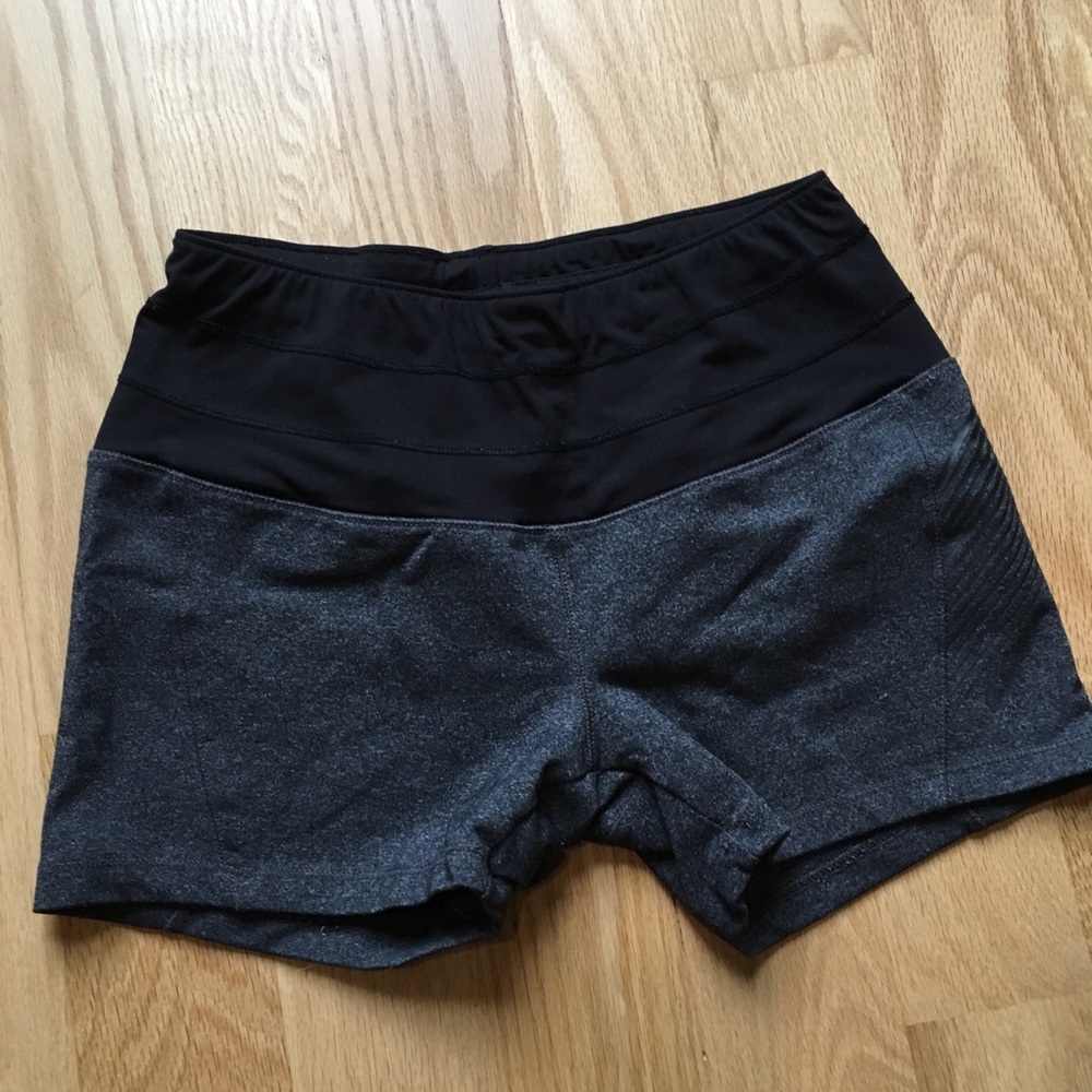 Oiselle shorts, fitted size 4